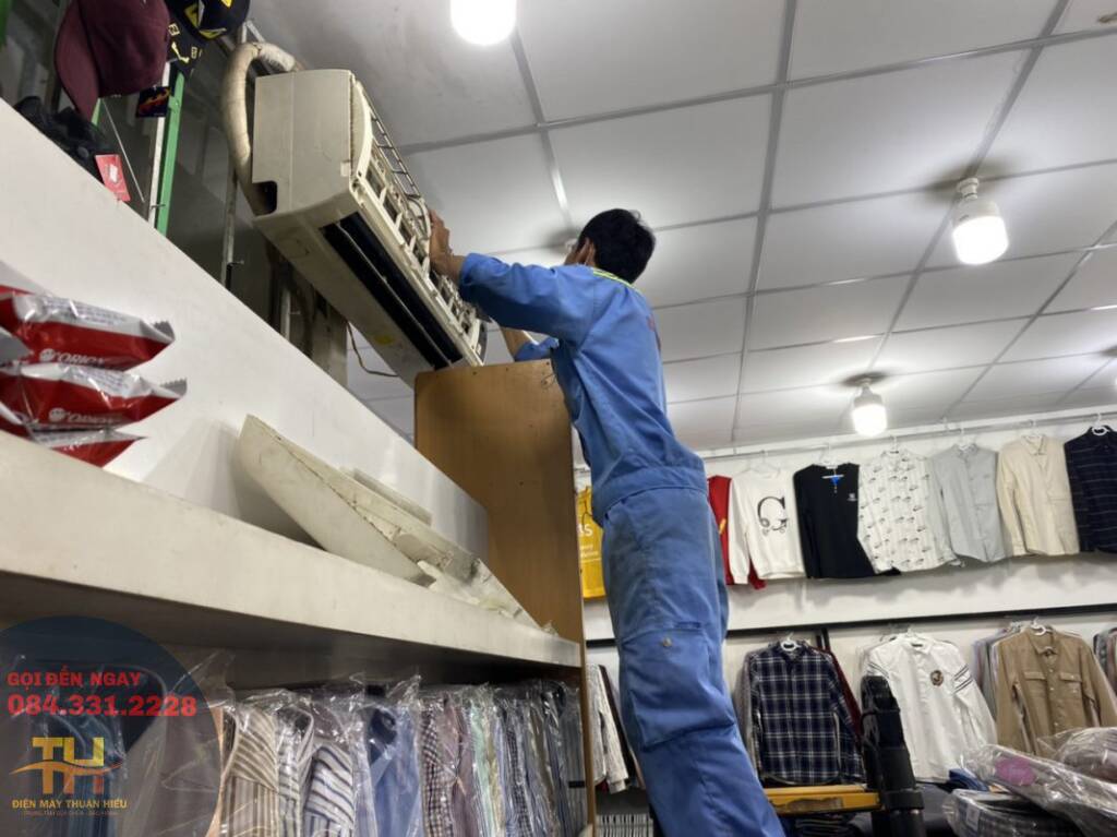 Dịch vụ sửa máy lạnh tại nhà TpHCM - Thuận Hiếu