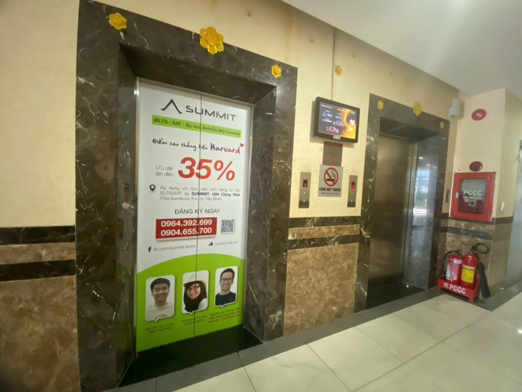 Dán decal quảng cáo thang máy