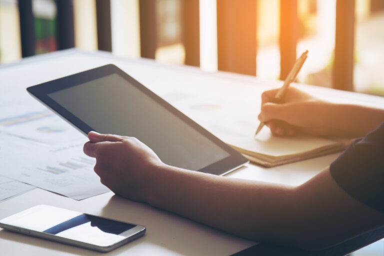 Xây dựng ý tưởng