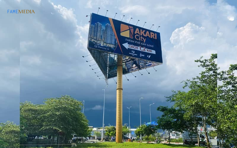 Quảng cáo billboard pano ngoài trời